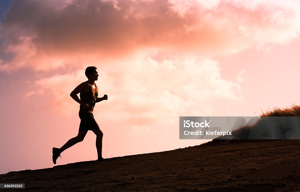 Homme courir en plein air - Photo de Courir libre de droits
