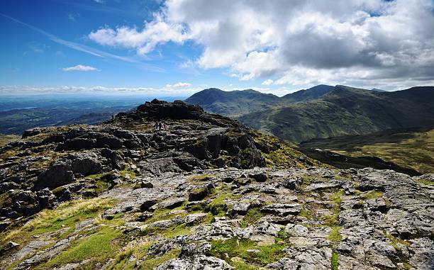 el coniston fells - old man of coniston fotografías e imágenes de stock