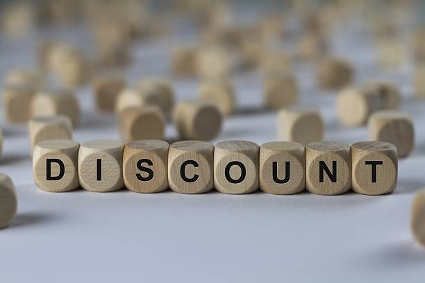 istock discount - cube with letters, sign with wooden cubes 636351834