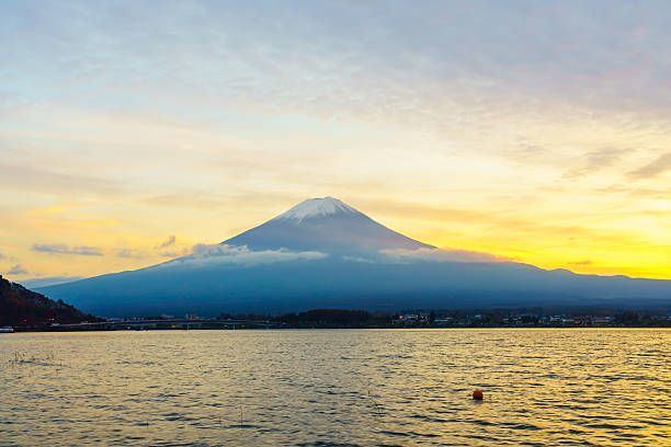 istock Mount Fuji view from lake Kawaguchi 636358532
