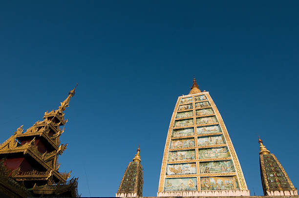 paya shwedagon pagoda yangon, myanmar, - pagoda bagan tourism paya fotografías e imágenes de stock