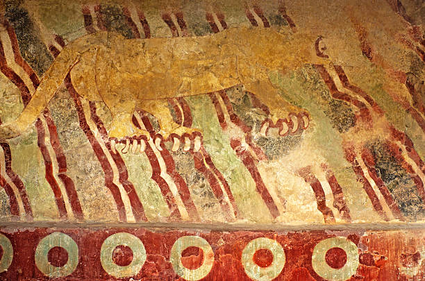 istock Fresco with puma (Mural del Puma), Teotihuacan in Mexico 636420050