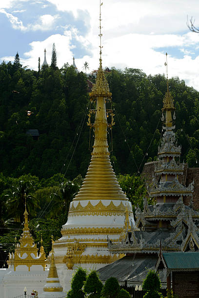 istock ASIA THAILAND MAE HONG SON TEMPLE 636433760