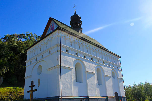 церковь св. петр и павел в chigirin, украина - petr pavel стоковые фото и изображения