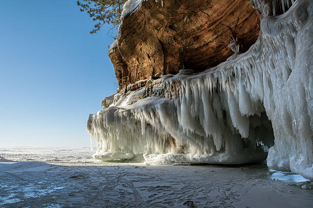 istock Ice formations on Lake Superior shorline. 636486366