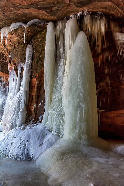 istock Ice formations on Lake Superior shorline. 636486526