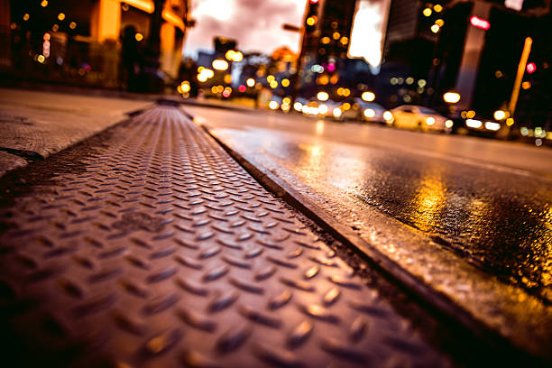 istock Traffic in Downtown Chicago, USA 636496078