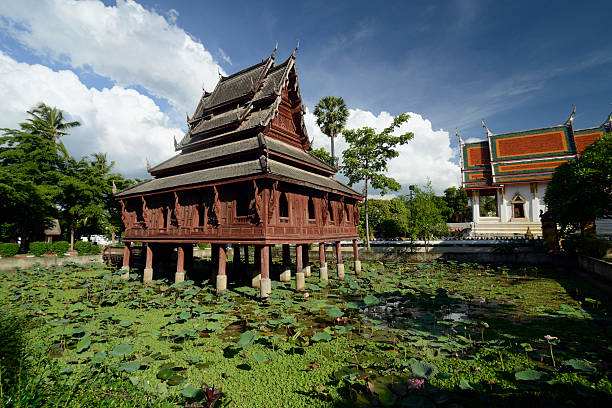 istock ASIA THAILAND ISAN UBON RATCHATHANI WAT THUNG SI MEUANG 636502440