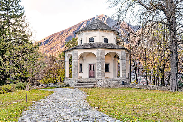 istock Sacred Mount Calvary of Domodossola 636536984