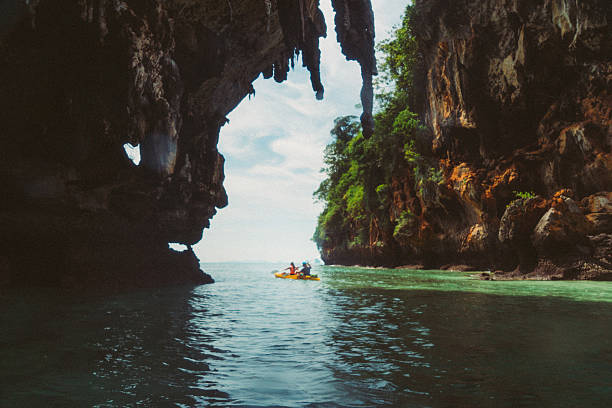 istock Couple  kayaking in the sea 636546332