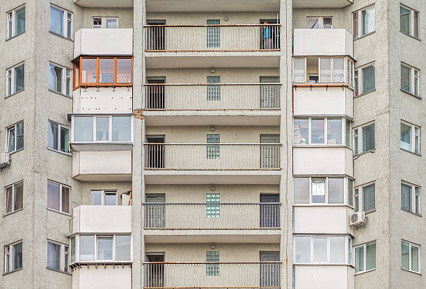 istock Facade of a modern pre-fabricated house 636549966