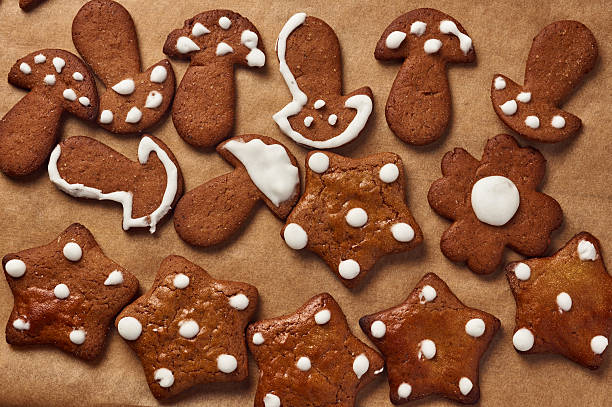 istock homemade gingerbread cookies 636551114