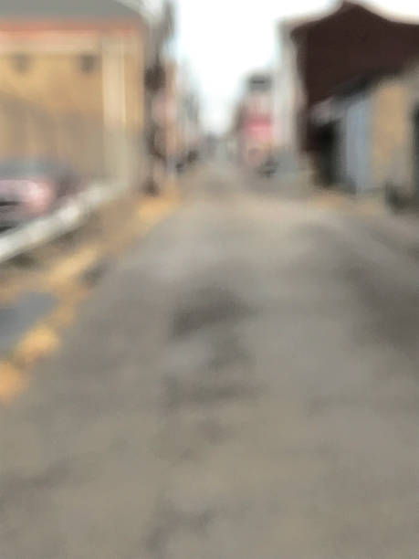 istock Defocused City Alley 636583344