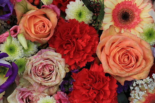 istock Colorful wedding flowers 636594192