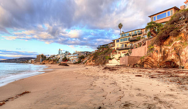 istock Sunset over the rocks at Pearl Street Beach 636594420