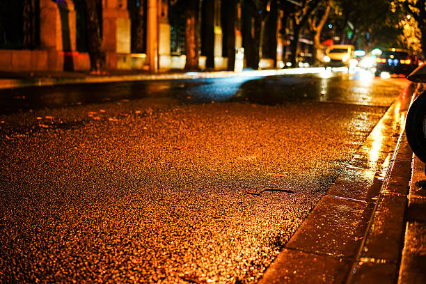 istock Rainy night in the big city 636598230