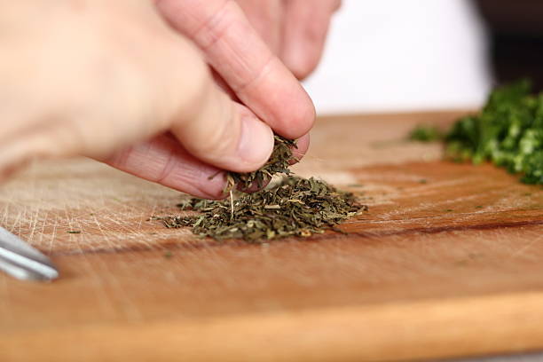 istock Pinch of tarragon 636608242