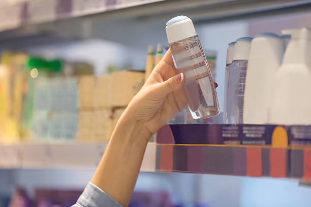 istock Woman shopping for hygiene products 636630722