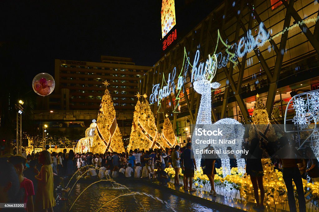 ไฟตกแต่งคริสต์มาสและปีใหม่, กรุงเทพ, ประเทศไทย - ไม่มีค่าลิขสิทธิ์ กรุงเทพมหานคร ภาพสต็อก