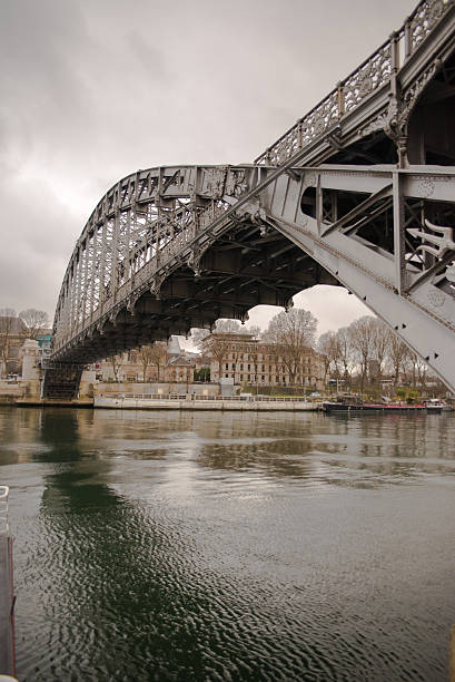 istock View of the Seine, Paris 636650150
