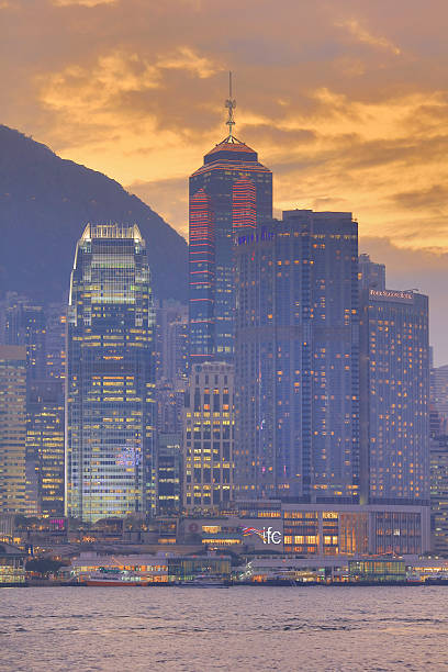 istock Hong Kong famous night view 2016 636674912