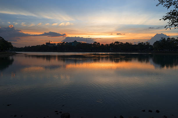 istock Sundown in the City 636696988