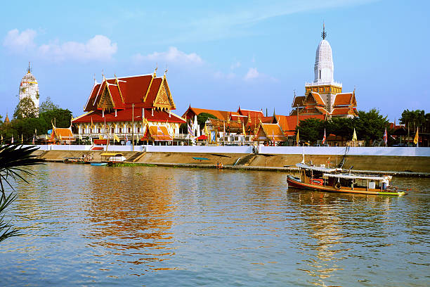 istock Thai Temple in Ayutthaya - Wat Kasattrathirat 636699020