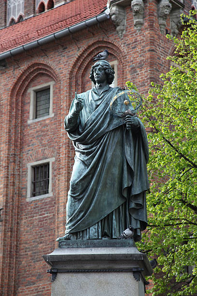 istock Nicolaus Copernicus famous people sculpture polish astronomer 636727796