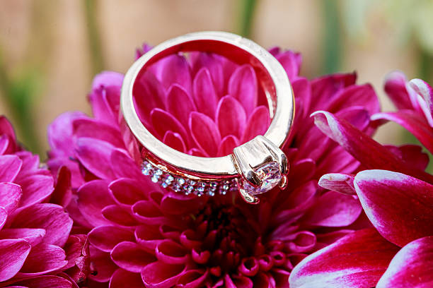 istock Diamond ring Valentines day love flower 636733758