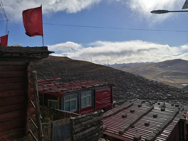istock Se Da Buddhist Monastery and School in Sichuan Province, China 636762470