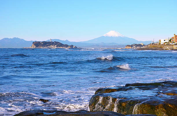 istock Landscape from the Inamuragasaki Beach 636769300