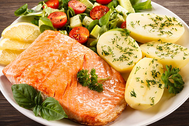 istock Grilled salmon and vegetables 636792766