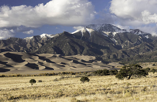 istock Great Sand Dunes National Park 636819522