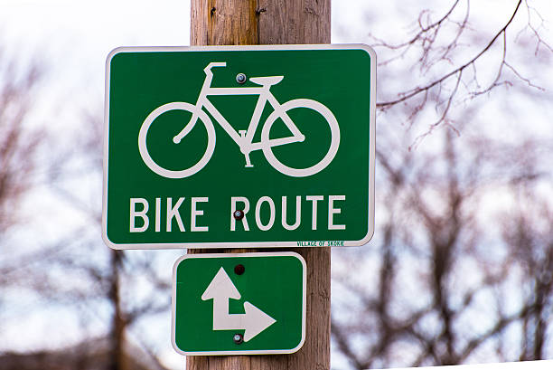 istock Bike route sign 636838504