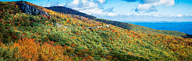 istock autumn season on blue ridge parkway 636842040