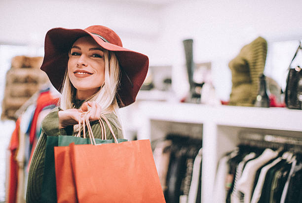 istock Winter shopping season 636868734