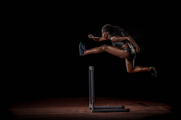 przeszkoda w usuwaniu sportowców - hurdling hurdle competition endurance zdjęcia i obrazy z banku zdjęć