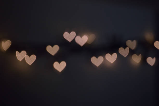 istock Bokeh lights, heart shapes 636891214
