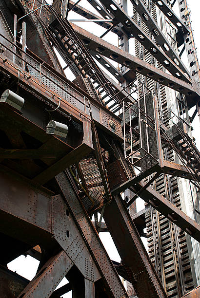 jackknife bridge detail - vertical lift bridge imagens e fotografias de stock