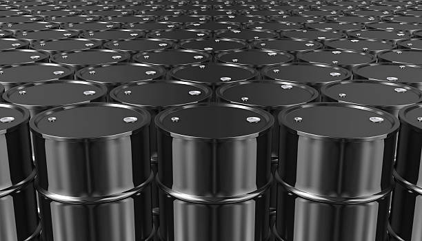 3 d illustrazione di sfondo di barili di petrolio nero metallo. - fuel storage tank storage tank oil storage compartment foto e immagini stock