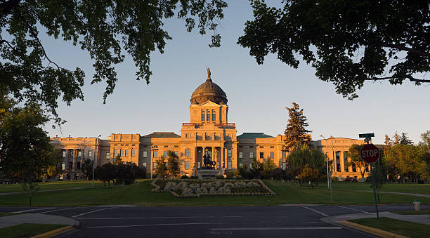 istock Sunrise Capital Dome Helena Montana State Building 636928984