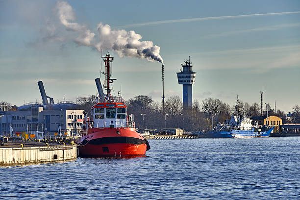 공업주 보기 그단스크 잔점박이 슈체친.  - tugboat nautical vessel sea gdansk 뉴스 사진 이미지