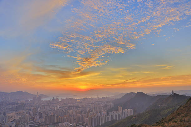 istock Hong Kong cityscape skyline 2016 636958436