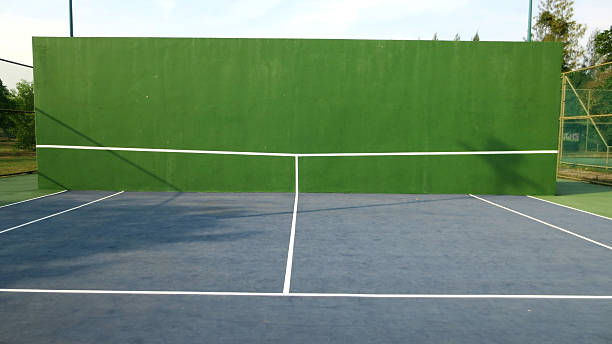 istock tennis knock board on a sunny day 636958752