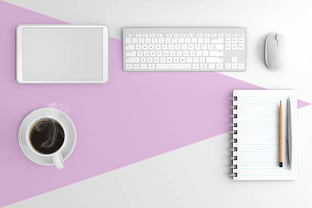 istock Knolling office desk view 636994398