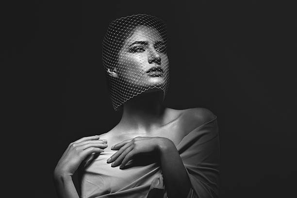 istock Beautiful girl in veil 637037468