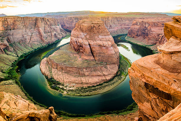 istock Horseshoe Bend in the USA 637055982