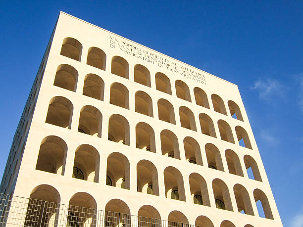 square coliseum à rome, italie - civilta photos et images de collection