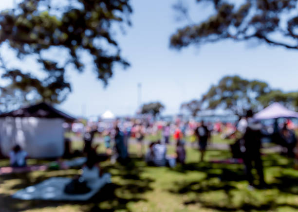 Blur defocused background of people in park