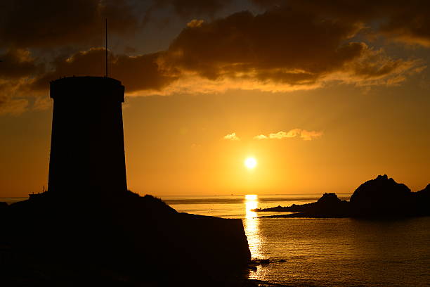 le hocq, jersey, u. k. - le hocq tower zdjęcia i obrazy z banku zdjęć